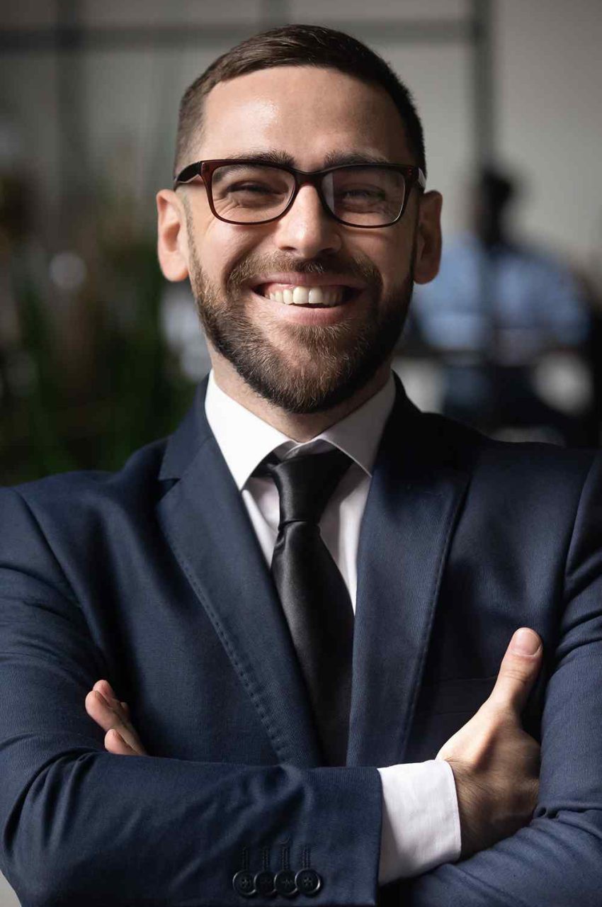 https://sls-media.de/wp-content/uploads/2020/08/team_05-850x1280.jpg